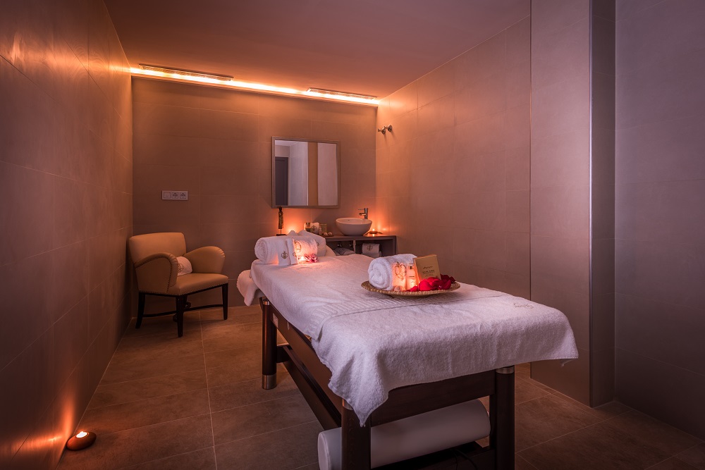 Logo Naturhouse Health & Spa-Center