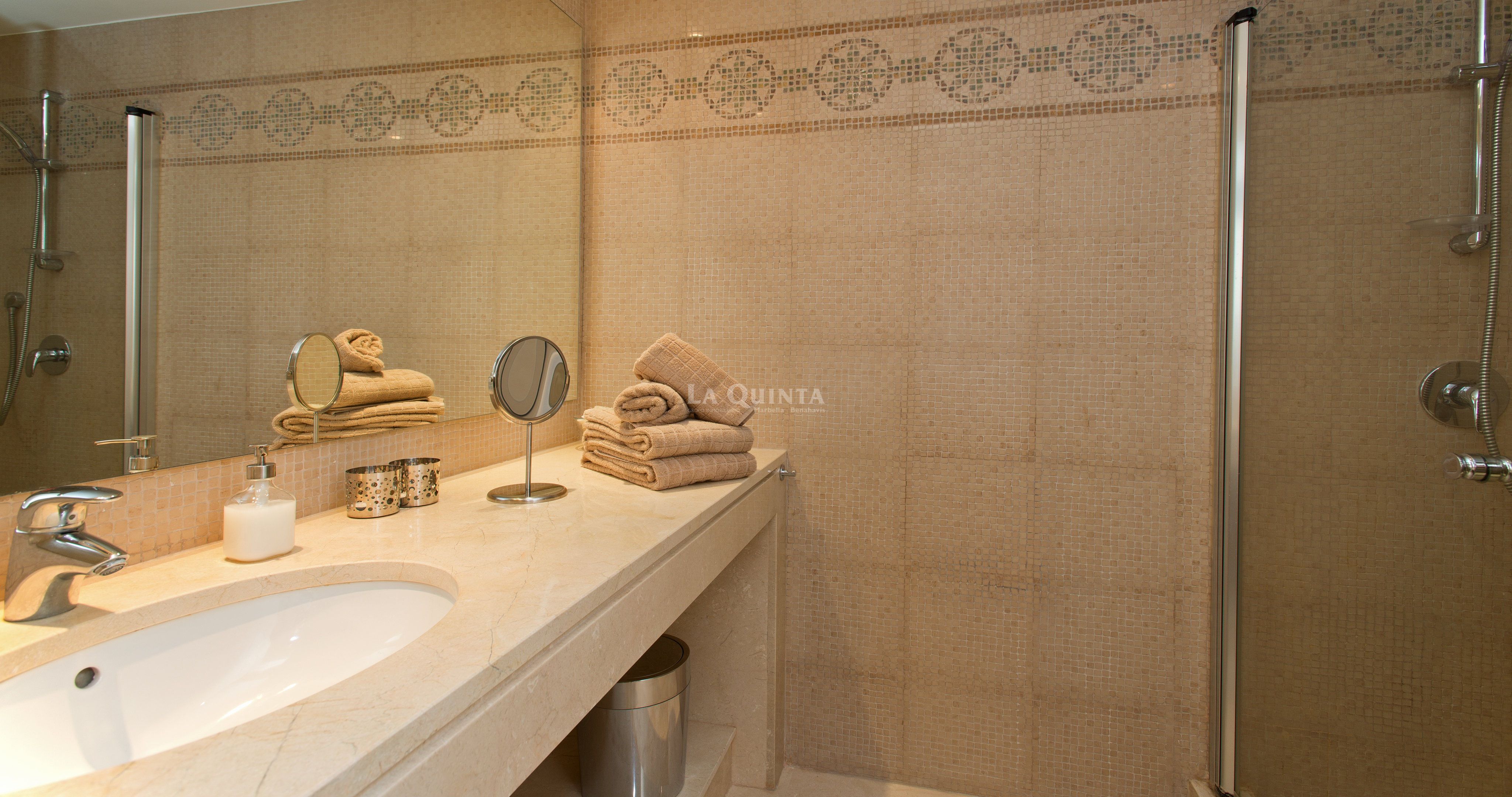 Baño de invitados