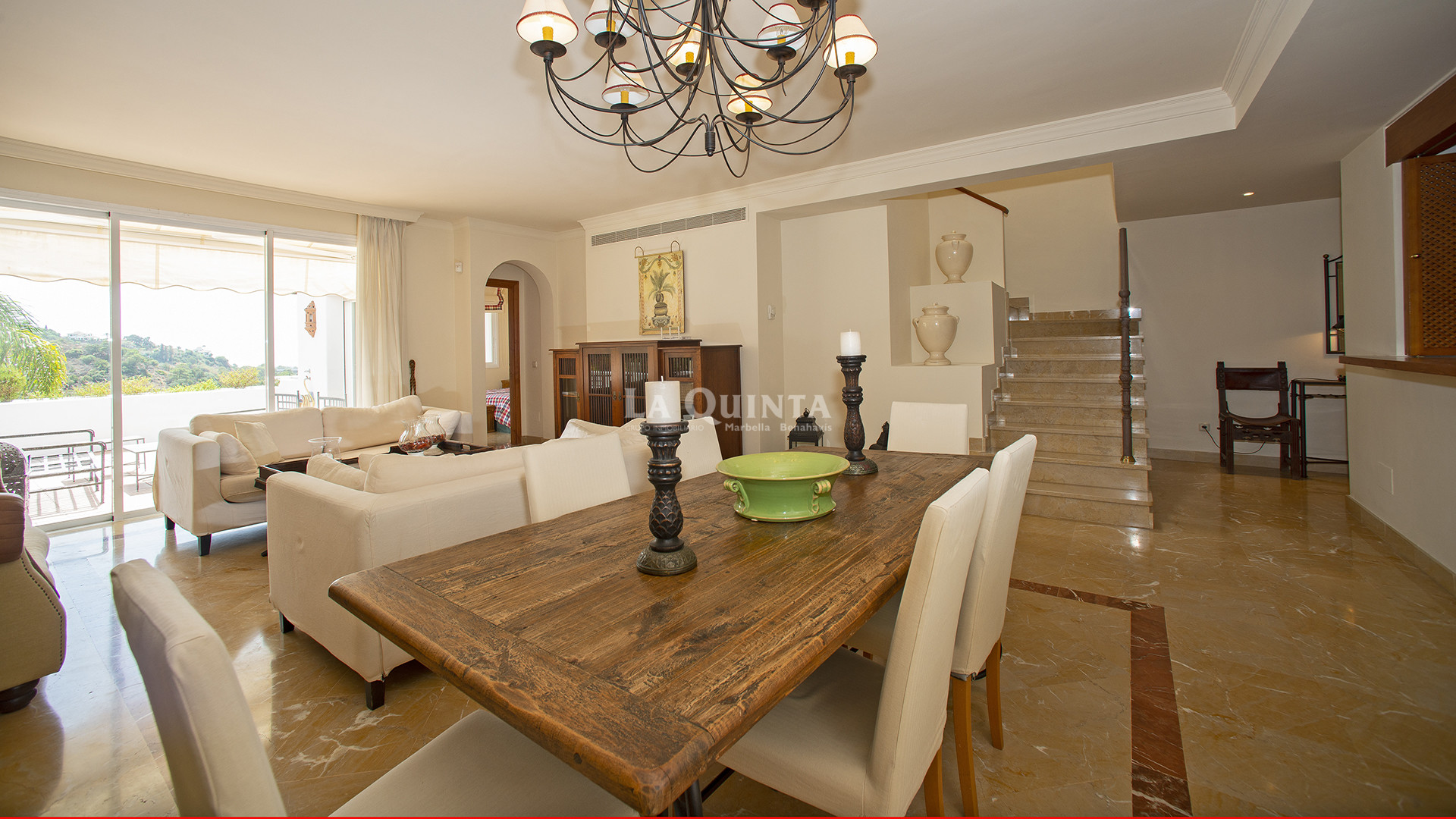 Salon/Living room