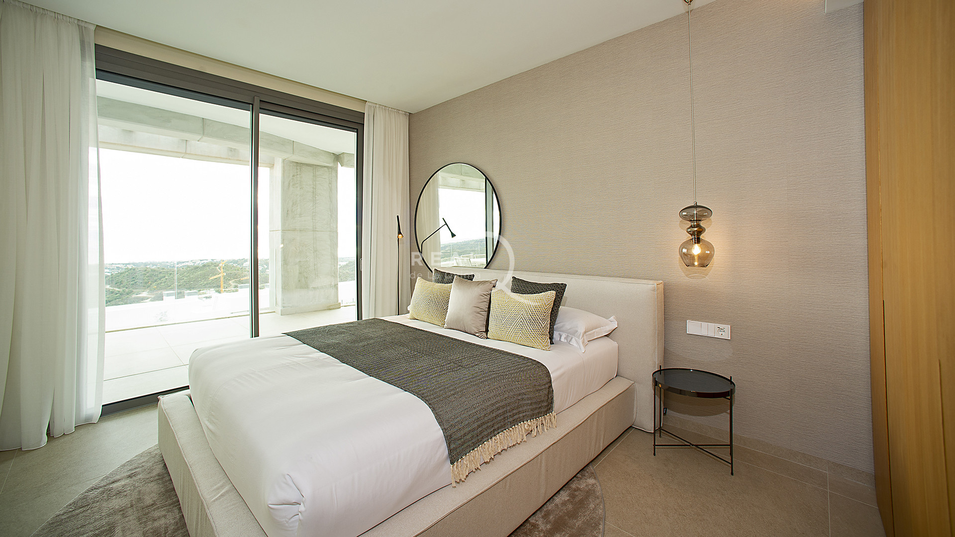 Guest Bedroom with double bed