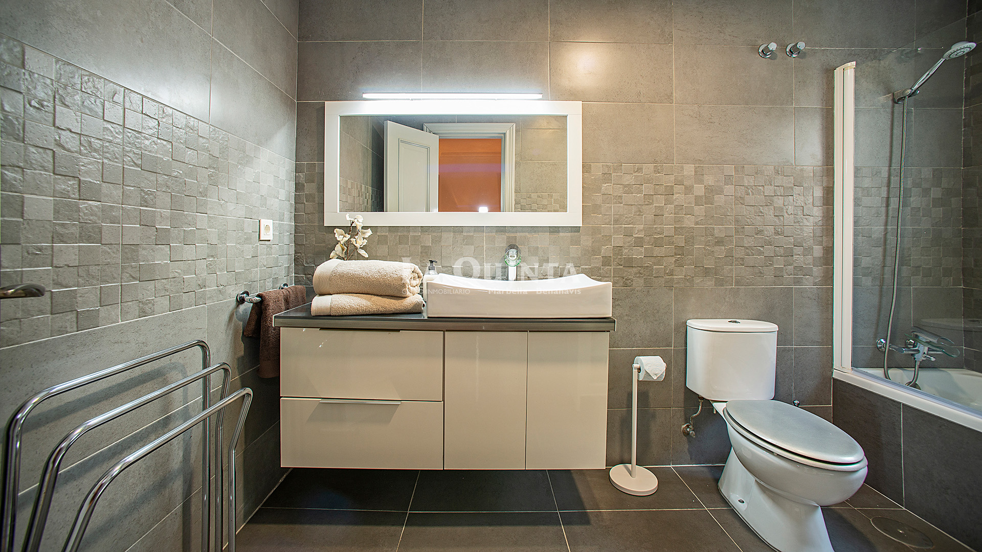 Guest bathroom