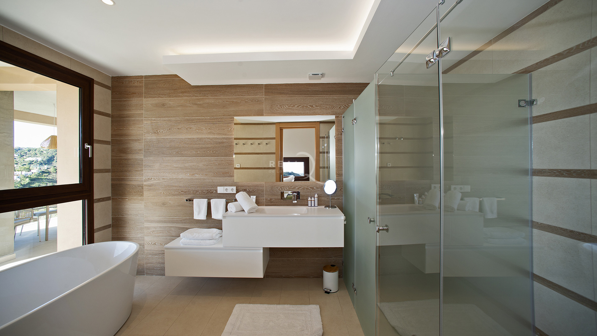 Ensuite bathroom