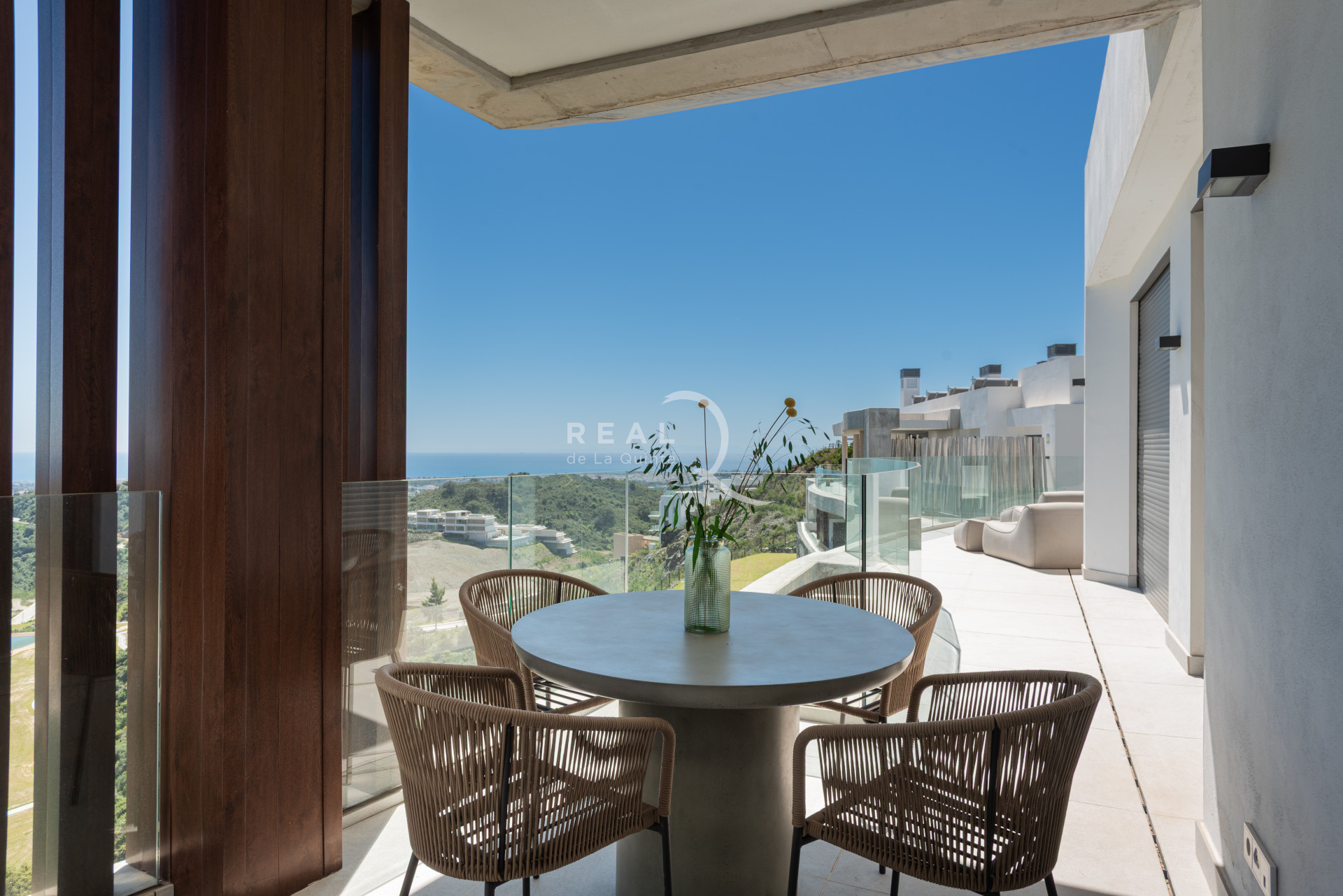 Quercus Real de La Quinta Community swimming pool