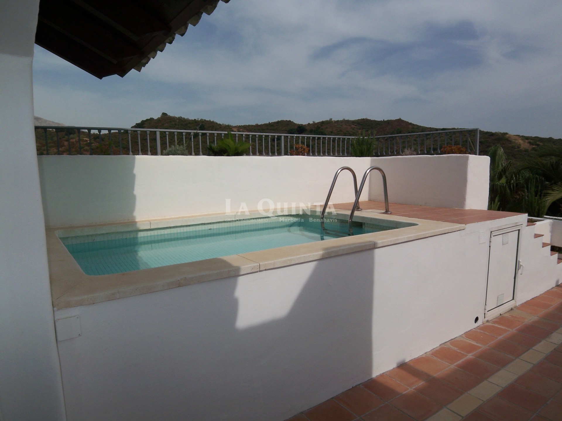 plunge pool