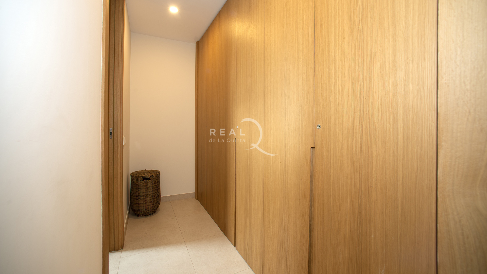 walking closet