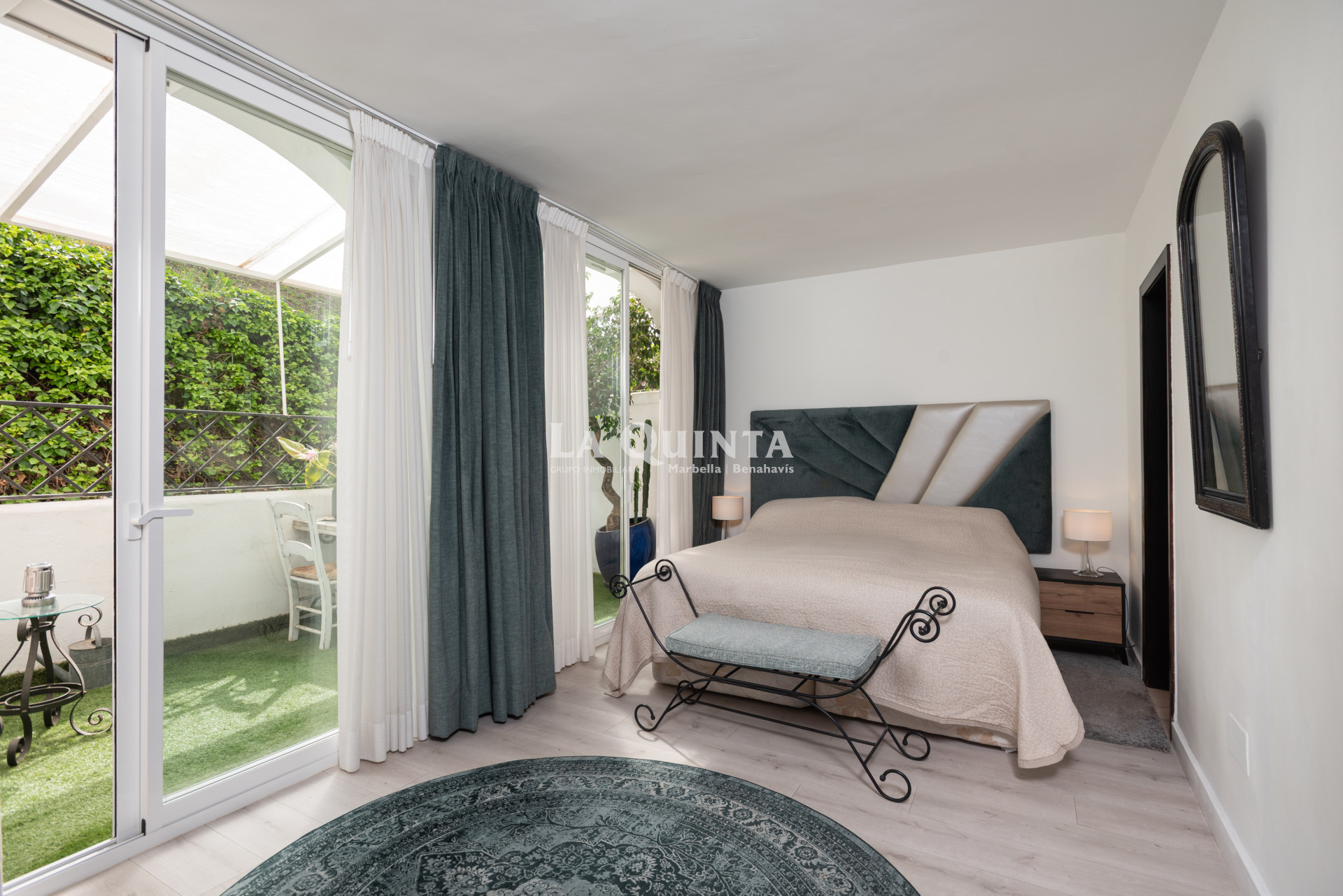 master bedroom with terrace, walking closet and renovated bathroom ensuite