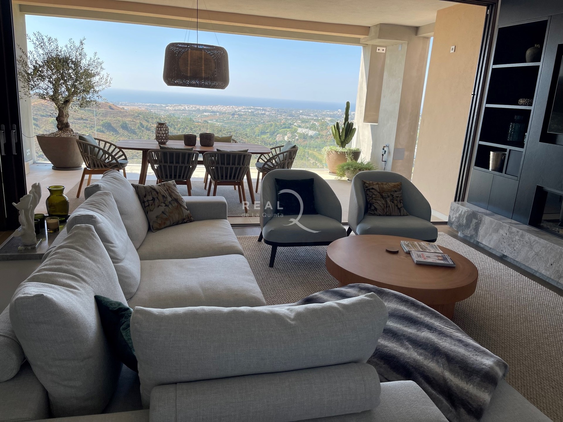 Living room + Terrace